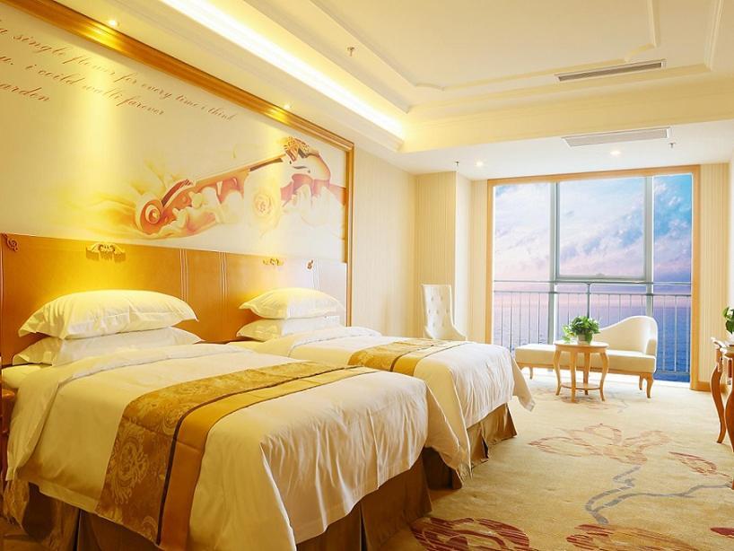 Vienna International Hotel Yantai Changjiang Road Xingyi Square Branch Eksteriør billede