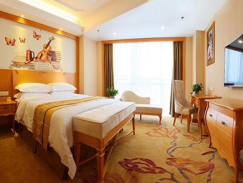 Vienna International Hotel Yantai Changjiang Road Xingyi Square Branch Eksteriør billede
