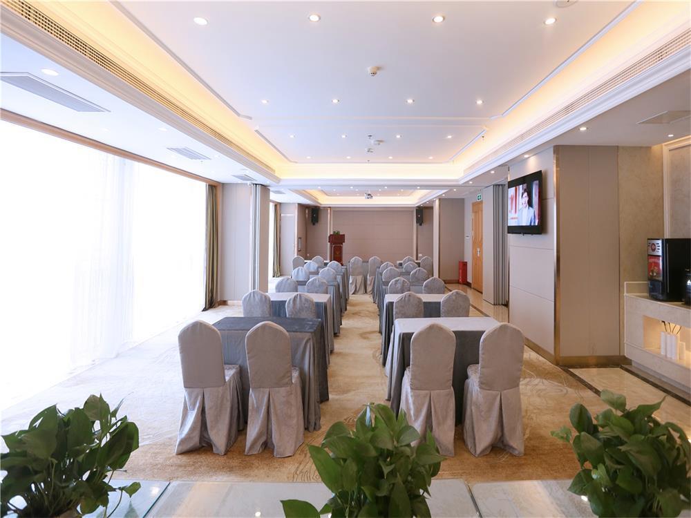 Vienna International Hotel Yantai Changjiang Road Xingyi Square Branch Eksteriør billede